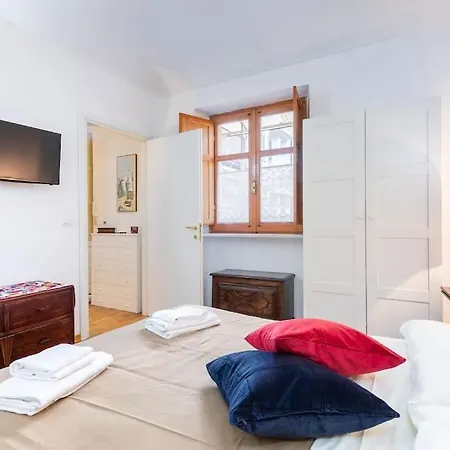 A 2 Passi Dal Centro - Elegante Casa X4 Con Wi-fi Lägenhet