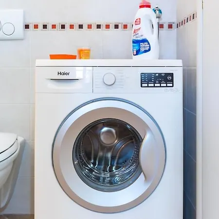 A 2 Passi Dal Centro - Elegante Casa X4 Con Wi-fi Apartamento *